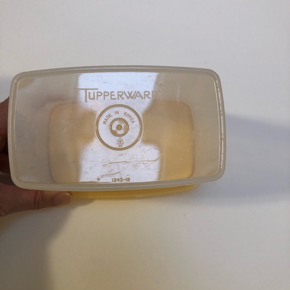 Tupperware Small Container with Yellow Lid EUC - Picture 4 of 13